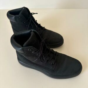 Timberland Black Hiker Skater Boots. Size 7 Nearly new condition.Genuine Leather